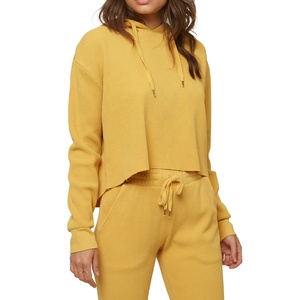 เสื้อฮู้ดผ้าเกล็ดปลามีซิปผ้าเกล็ดปลาสำหรับผู้หญิงผ้าปะติดเสื้อครอป Y2K มีฮู้ดปักลายสำหรับฤดูหนาว - Product Image 1