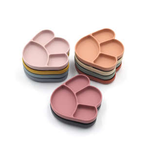 Plaque d'aspiration et cuillère en silicone pour bébé divisée en forme de griffe pour enfants pour rester en place pour l'alimentation - Product Image 2