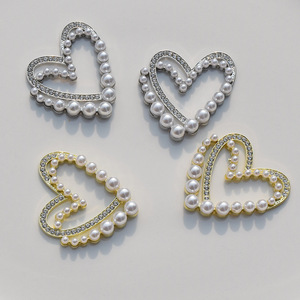 Heart Shaped Pearl Rhinestone Alloy Patch Gold White Fashionable DIY <b>Bag</b> <b>Accessory</b> Decorative Jewelry For Phone Cases Clothing - Product Image 1