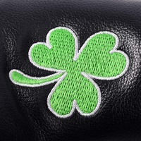 Housse de tête de putter de golf en PU léger et durable, blanche/noire, avec fermeture auto-agrippante et logo personnalisé, portable pour hommes et femmes