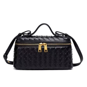 Bolso de Mano Tejido a Mano de PU para <span class=keywords><strong>Mujer</strong></span>, Mini Bolso Bandolera, Bolso de Mano de 20 cm, Moderno y a la Moda, OEM Personalizado 	 bolsa - Product Image 6