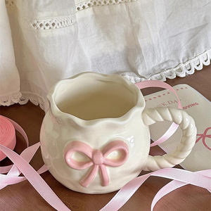 批发Ins韩式陶瓷咖啡杯不规则压花粉色蝴蝶结设计心形商务促销礼品 - Product Image 5