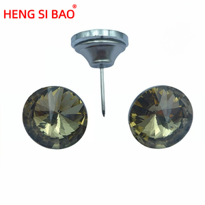 Boutons décoratifs en cristal pour canapé, tête de lit, en verre, durables, réutilisables, réglables, amovibles, avec clous, vente en gros - Product Image 4