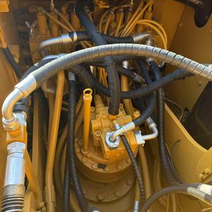 Excavadora hidráulica de cadenas CAT 320D2 de 20 toneladas, de segunda mano, en buen estado, con potente capacidad de excavación y elevación, en venta. - Product Image 6