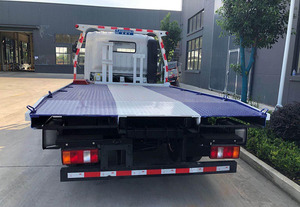 Camion de dépannage compact Euro 6, une remorque pour deux véhicules, avec plateau hydraulique pour le récupération de voitures et de fourgonnettes - Product Image 5