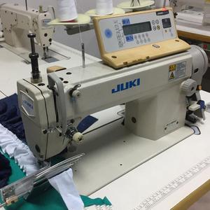 Máquina de Coser Industrial Nueva y Más Vendida |   Máquina de Coser JUKIS DLU-5490N-7 de 1 Aguja, con Alimentación Inferior y Superior Variable, Puntada Recta - Product Image 1