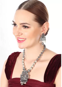 Conjunto de joyería duradera de aspecto moderno con pendientes de gota clásicos para mujer, collar brillante para Bodas de proveedor indio - Product Image 3