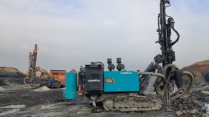 เครื่องจักรขุดเจาะแบบรวม SWDE138Q ที่ปรับแต่งได้ พร้อมมอเตอร์แบริ่งและชิ้นส่วนหลักของเครื่องยนต์ น้ำหนัก 24 ตัน พร้อมห้องโดยสาร - Product Image 3