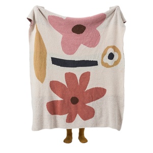 Manta de sofá suave de punto de ganchillo con patrón floral Manta de aire acondicionado - Product Image 2