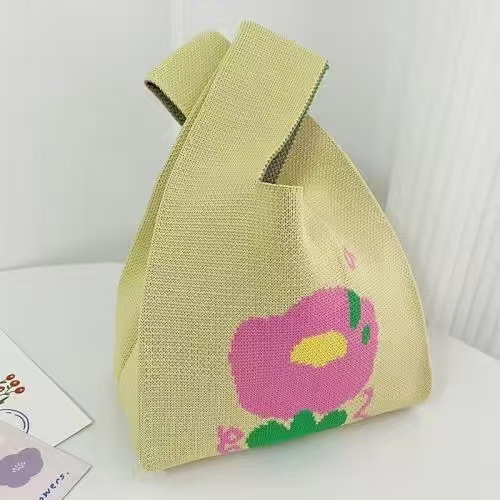Cartoon little flower