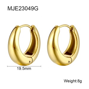 Pendientes de Aro Personalizados de Moda, Chapados en Oro de 18K, de Acero Inoxidable, para Fiestas, Bodas, Compromisos, Regalo Unisex - Product Image 2