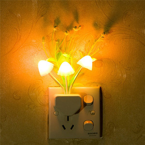 7 colores cambiantes lámpara de mesa de forma De Seta led de atenuación de <span class=keywords><strong>sensor</strong></span> de luz de la noche - Product Image 2