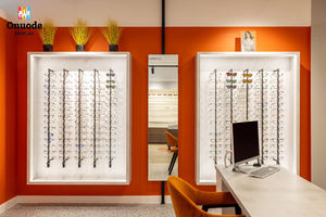 Vitrinas de Exhibición para Gafas con LED Personalizadas |   Muebles para Ópticas y Tiendas de Gafas de Sol |   Solución Integral para Exhibición en Comercios Minoristas - Product Image 3