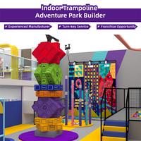 Aire de jeux intérieure pour enfants QiaoQiao 1700 m² avec toboggan, équipement en acier galvanisé, matériaux PP/PVC, capacité 100-300 kg, capacité 20 personnes