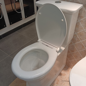 Toilettes de style <span class=keywords><strong>rétro</strong></span> en céramique <span class=keywords><strong>WC</strong></span> Pan Deux pièces Toilettes sanitaires Toilettes classiques sans rebord pour salle de bain - Product Image 3
