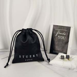 Sacs à cordon en satin de polyester de luxe doux avec logo personnalisé imprimé en sérigraphie pour le rangement des perruques et l'emballage cadeau - Product Image 3