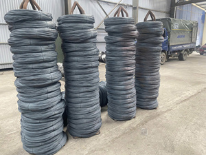 Bobine de fil d'acier au carbone noir de qualité industrielle avec revêtement d'huile de surface et traitement antirouille pour projets d'ingénierie structurelle - Product Image 6