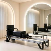 Reformer Pilates Berkualitas Tinggi, Tahan Lama, Full Track Adjustable, Berbahan Aluminium Alloy Hitam, Dukungan OEM/ODM untuk Studio Pilates dan Kesehatan di Rumah
