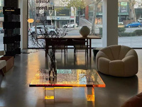 Présentoir moderne violet transparent Table de bar lumineuse de luxe rose Table basse carrée en acrylique pour bar de fête Restaurant