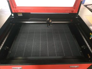 Machine de découpe <span class=keywords><strong>laser</strong></span> CO2 <span class=keywords><strong>VEVOR</strong></span> 80W 700x500mm avec gravure rotative, idéale pour le bois, le papier, l'acrylique, la pierre, le plastique, le verre et le <span class=keywords><strong>laser</strong></span>. - Product Image 2