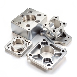 Plaque en aluminium usinée CNC, écrous de fixation en aluminium, écrous filetés pour montage, pièce en aluminium CNC de précision - Product Image 5