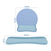 Ensemble repose-poignets et tapis de souris personnalisables (couleur et logo) en mousse à mémoire de forme avec base en caoutchouc, design ergonomique contrastant pour usage au bureau