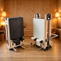 Lit de Pilates pliable en érable pour studio de yoga avec ensemble de résistance à ressorts pour les programmes d'étirement et de tonification