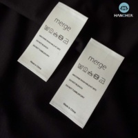 Etiquettes personnalisées écologiques en satin sérigraphié pour l'entretien des vêtements pour chaussures, sacs et vêtements avec bord coupé par ultrasons