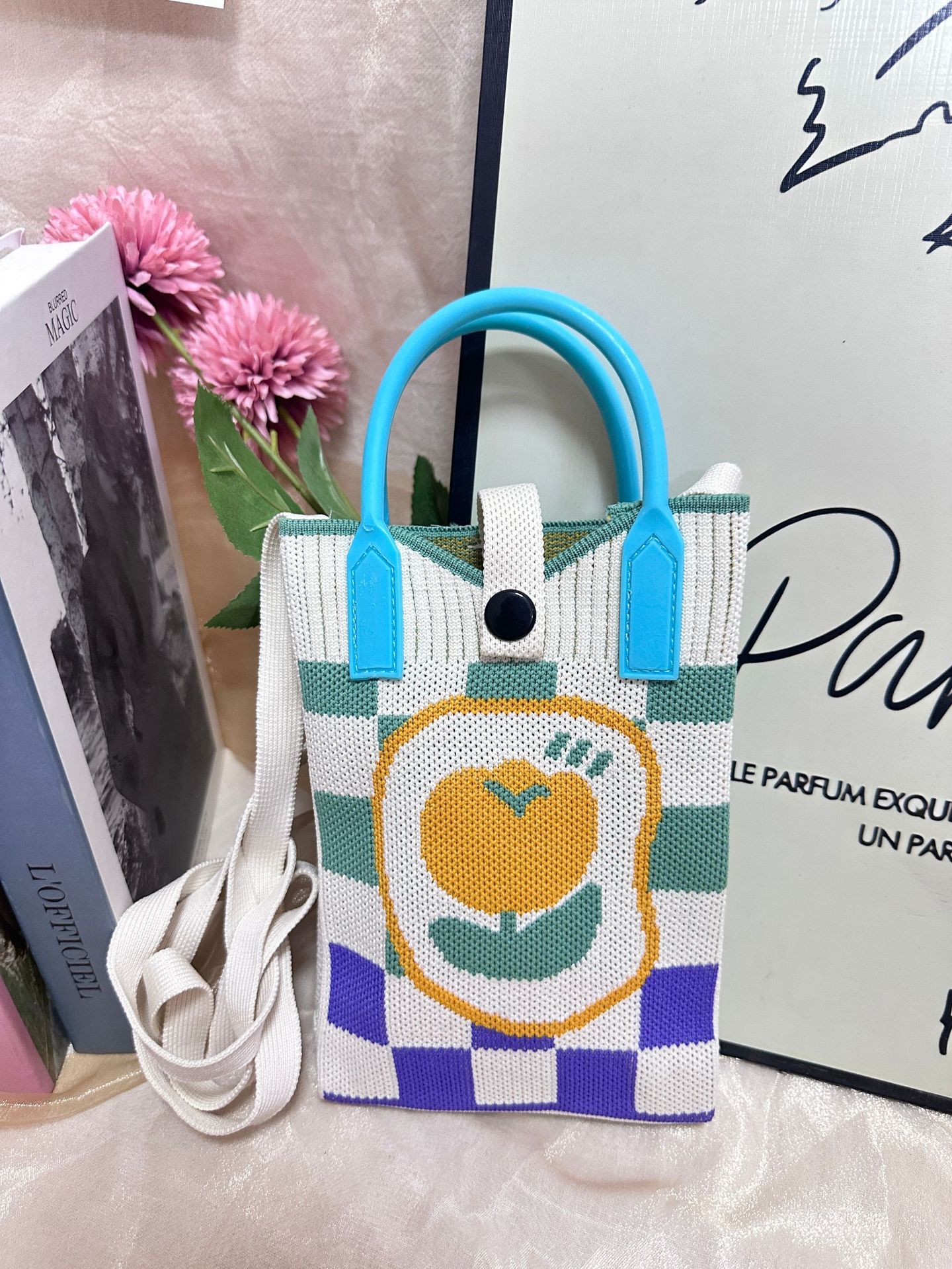 Tulipe jaune à carreaux