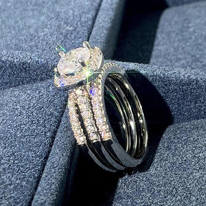 Anello di fidanzamento da donna in oro bianco con diamante taglio cuscino colore G, diamante naturale con fascia a halo - Modello T0680 - Product Image 3