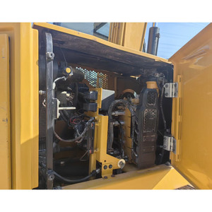 Excavatrice sur chenilles Caterpillar 307.5 d'occasion, 7,5 tonnes, peinture d'origine, importée du Japon, à bas prix - Product Image 4