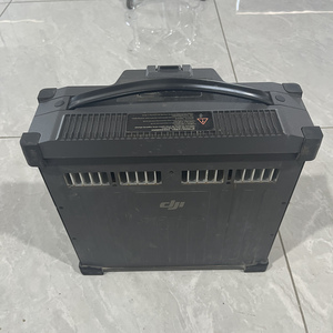 Batteries au lithium T40 d'occasion pour usage agricole, modèle YC.JG.ZS002249.046, origine Chine - Product Image 2