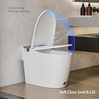 Toilette intelligente moderne avec siège chauffant, chasse d'eau automatique, chasse cyclonique, cuvette allongée, design à poser au sol