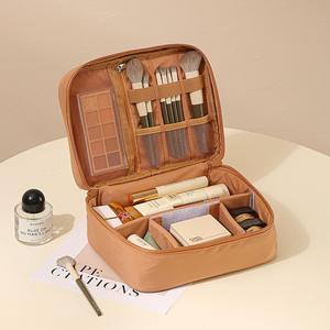 حقيبة تخزين مستحضرات التجميل متعددة الجيوب مقاومة للماء والصدمات والغبار محمولة كبيرة السعة من مادة EVA قابلة للتخصيص للسفر - Product Image 3