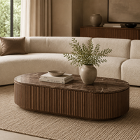 Table basse ovale avec plateau en marbre et corps cannelé en noyer pour salon