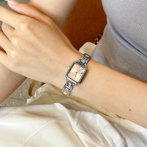 Reloj de Cuarzo Cuadrado para Mujer CILOA, Reloj de Pulsera con Números Romanos, Estilo Elegante para Uso Diario - Product Image 5