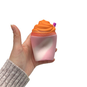 Gobelet à paille thermosensible à changement de couleur à récupération lente, nouveau modèle souple pour boissons glacées - Product Image 1