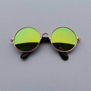 Venta al por mayor de moda multicolor Mini gafas de protección para mascotas gafas de sol redondas de <span class=keywords><strong>metal</strong></span> gato gafas de sol - Product Image 5