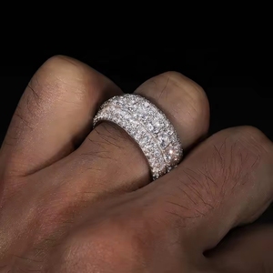 Anillo de banda de eternidad deslumbrante y brillante para hombre, de plata 925, con 5 filas de moissanita VVS, certificado GRA, estilo rapero, con incrustaciones de moissanita, pasa la prueba del probador. - Product Image 3