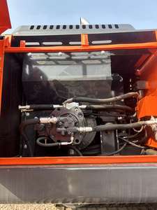 Excavadora Usada Doosan DX225LC de 22 Toneladas, Motor Isuzu Tier 3 Sin DEF, con Bomba y Engranaje para Carga de Roca en Pequeñas Canteras y Apilamiento - Product Image 5