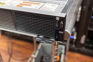 Servidor en Rack AMD EPYC 9004 2U PowerEdge R7615, 128 Núcleos, Memoria DDR5 de 4800MT/s, Almacenamiento EDSFF NVMe SAS SATA, Red Empresarial - Product Image 4