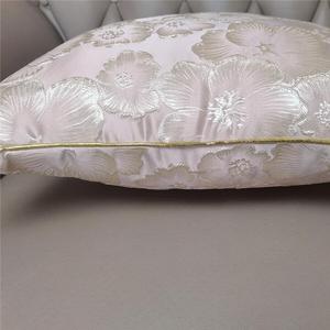 Elegante Federa per <span class=keywords><strong>Cuscino</strong></span> 50x50 in <span class=keywords><strong>Raso</strong></span> Goffrato Floreale, Jacquard <span class=keywords><strong>di</strong></span> Lusso per Arredamento Moderno <span class=keywords><strong>di</strong></span> Soggiorno, Camera da Letto e Hotel <span class=keywords><strong>di</strong></span> Lusso - Product Image 6