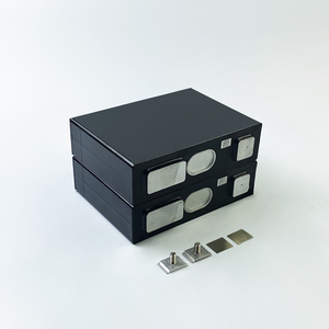 Prismatic Tafel NCM แบตเตอรี่ลิเธียมไอออนเกรด135AH 3.7V สำหรับระบบจัดเก็บพลังงานแสงอาทิตย์ - Product Image 4