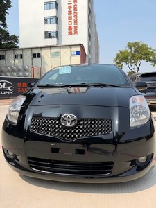 Noir <span class=keywords><strong>d</strong></span>'occasion pour <span class=keywords><strong>Yaris</strong></span> 2009, moteur 1.6L, homologation Euro IV, documents complets, faible consommation de carburant, <span class=keywords><strong>prix</strong></span> bas, export - Product Image 1