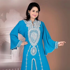 Vente en gros Dubaï Farasha Magnifique robe rouge en georgette de style traditionnel marocain avec perles et travail manuel 2026 - Product Image 5