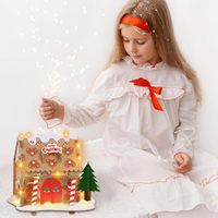 Kit de maison en pain d'épice de Noël avec lumières Kit d'artisanat de Noël en carton Décor de maison en pain d'épice Faire une maison en pain d'épice