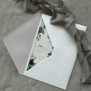 Invitation de fête en acrylique Sweet 16 robe vert émeraude avec impression UV - Product Image 6