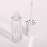 Tubes de brillant à lèvres carrés en plastique argenté à marque privée, avec bouchon à vis, contenants cosmétiques de luxe transparents vides pour rouge à lèvres liquide, personnalisables
