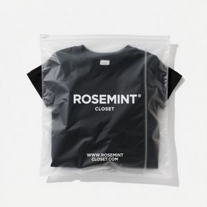Sac biodégradable personnalisé auto-scellant à fermeture éclair T-shirt en plastique givré et emballage de vêtements avec logo pour chaussures - Product Image 3