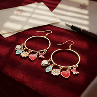 Pendientes Personalizados de Diseño Exclusivo con Múltiples Dijes Chapados en Oro, Joyería de Lujo Brillante y Linda, Regalo para Chicas y Mujeres